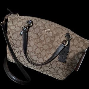 Women’s Coach Purse